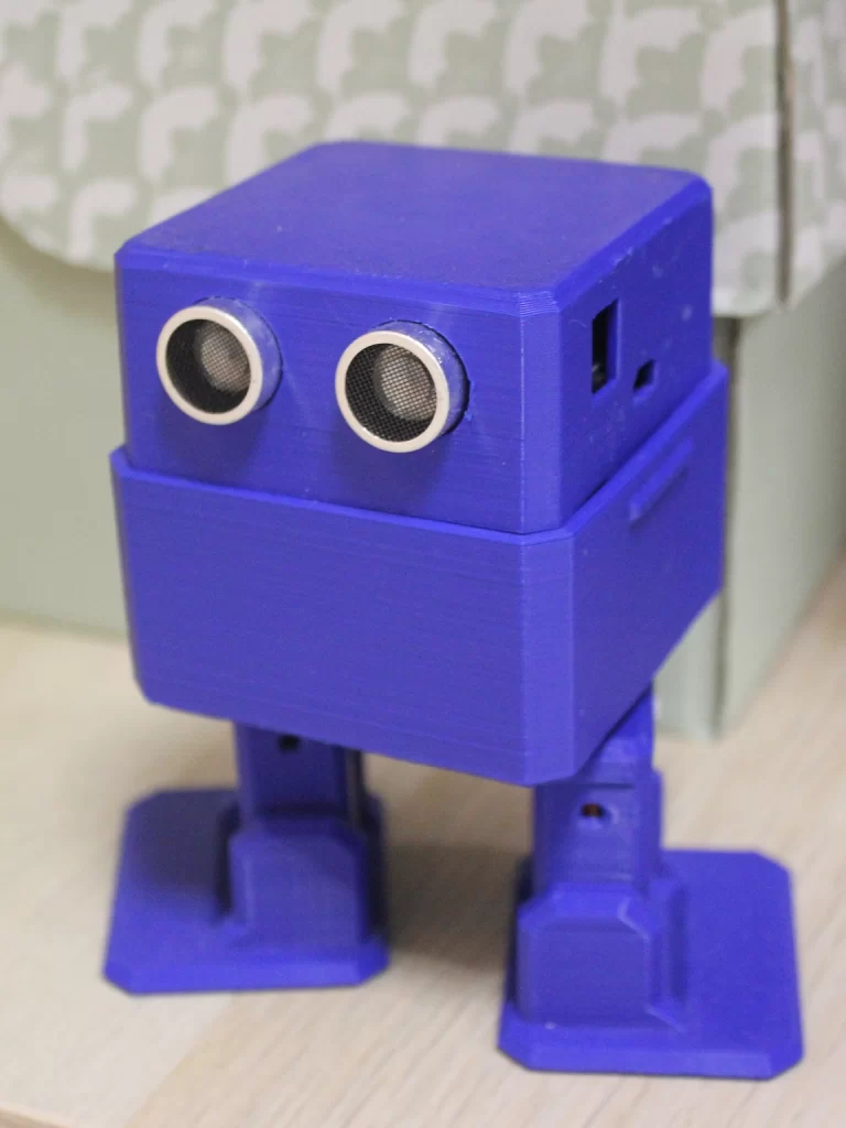 Robot del curso de robótica para niños