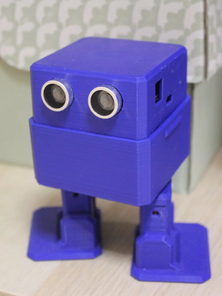 robot del curso de robótica para niños